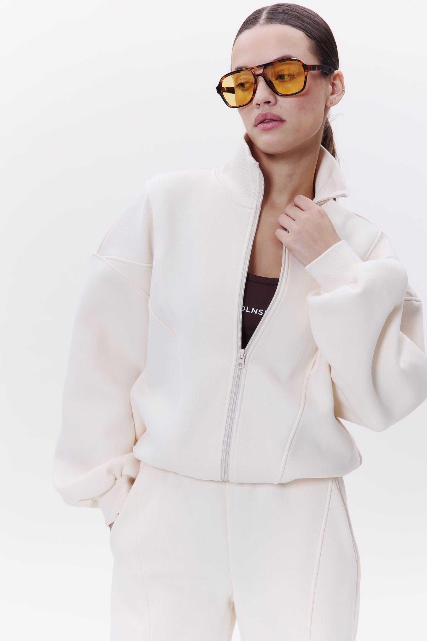 AURA hoodie in COCONUT MILK Cropped hoodie DLNSK 