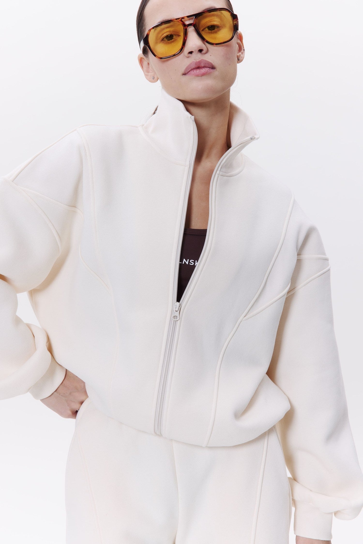 AURA hoodie in COCONUT MILK Cropped hoodie DLNSK 