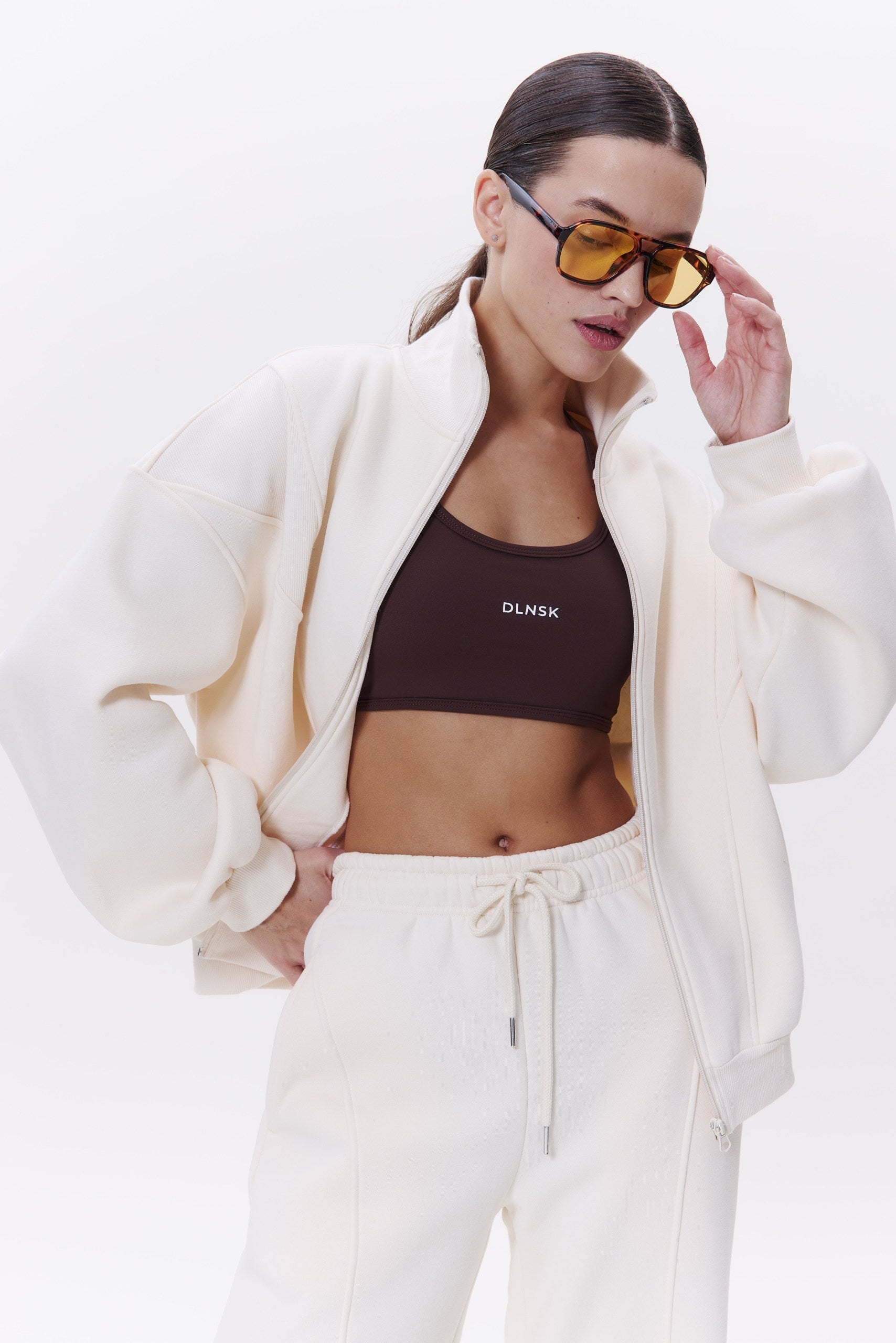 AURA hoodie in COCONUT MILK Cropped hoodie DLNSK 