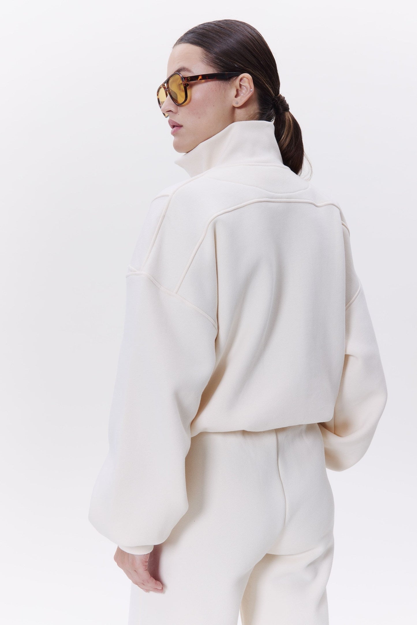 AURA hoodie in COCONUT MILK Cropped hoodie DLNSK 