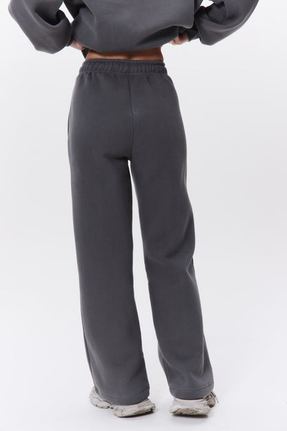 AURA set in GREY GREY DLNSK 