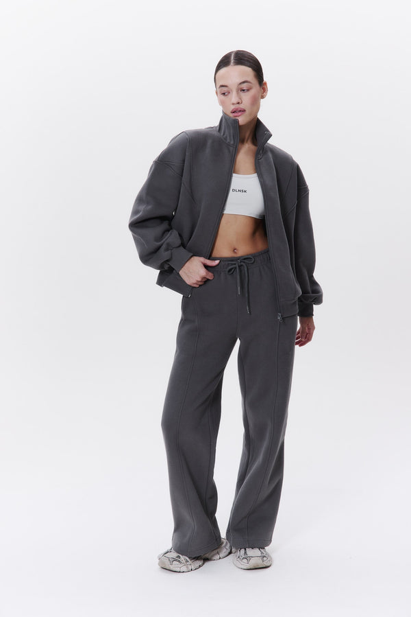 AURA set in GREY GREY DLNSK 