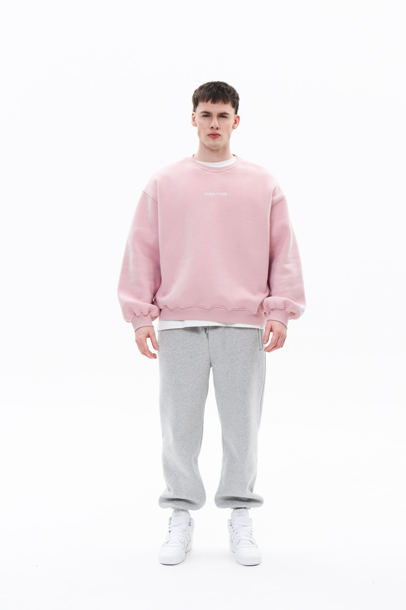 BASE CREWNECK in PINK Crewneck DLNSK 