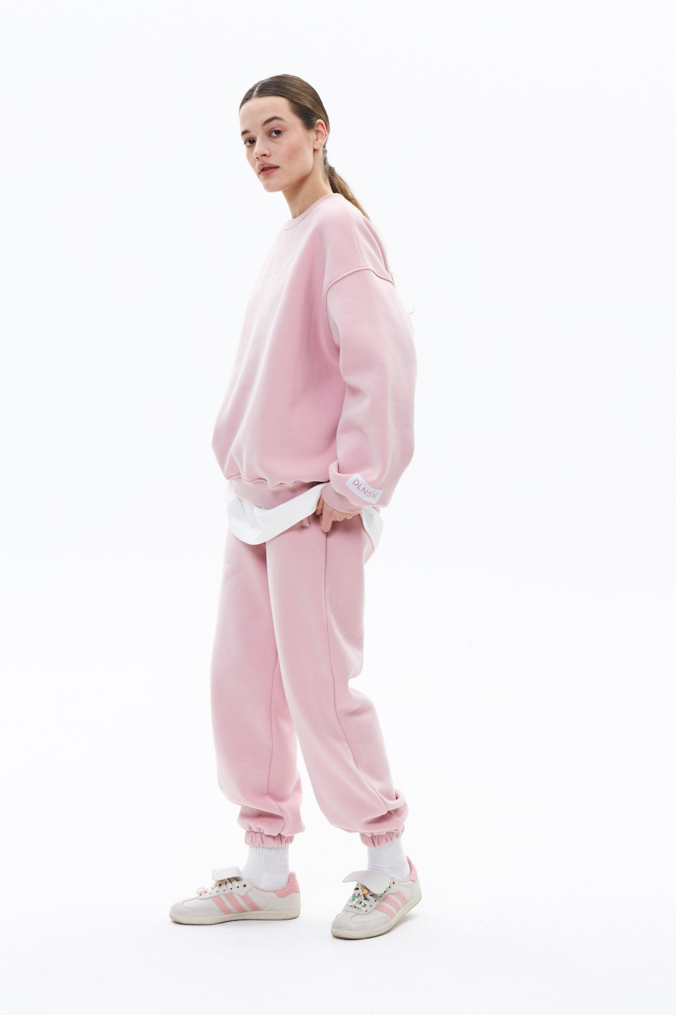 BASE CREWNECK set in MARSHMALLOW PINK Crewneck set DLNSK 