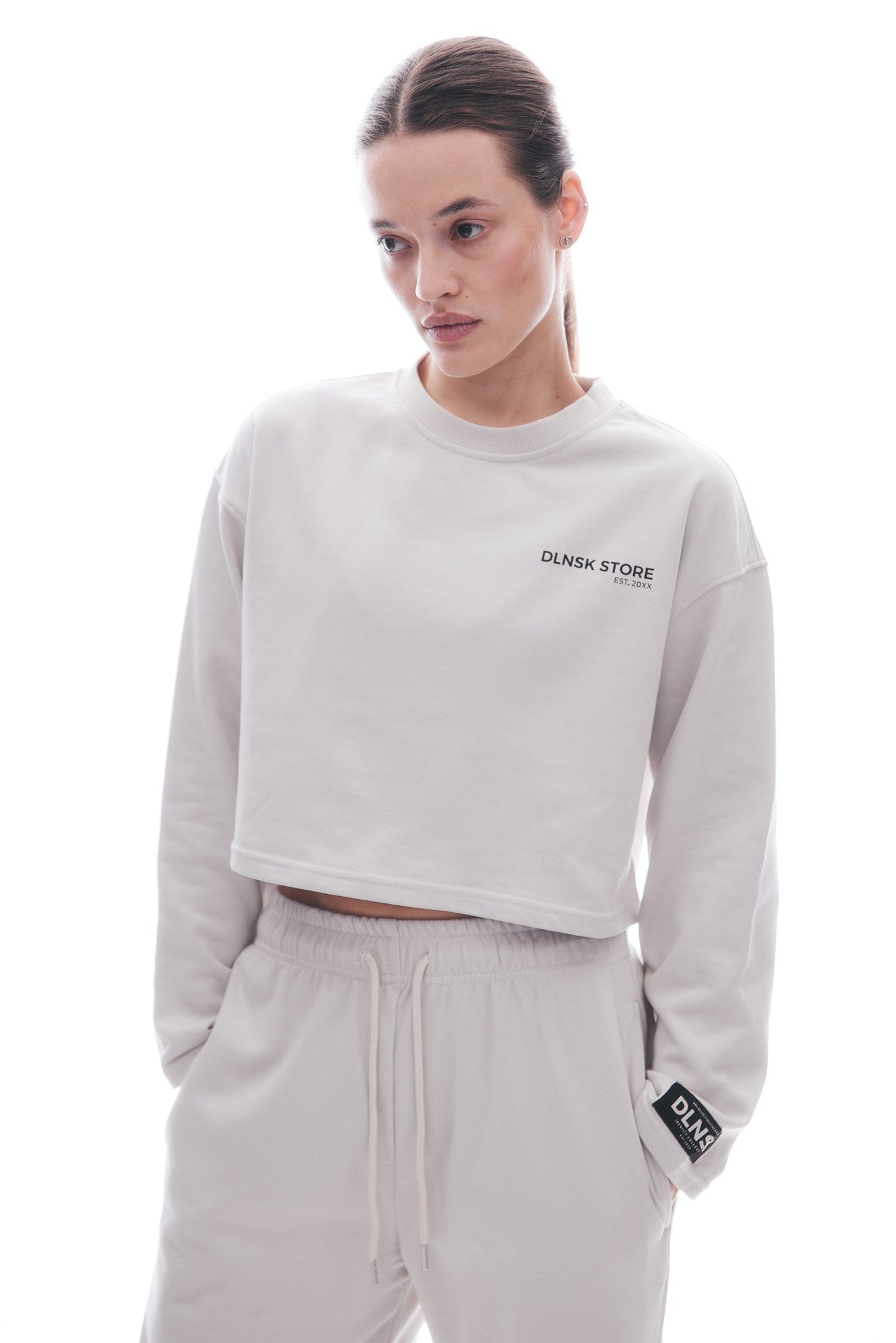 CORE cropped longsleeve in FOG Cropped hoodie DLNSK 