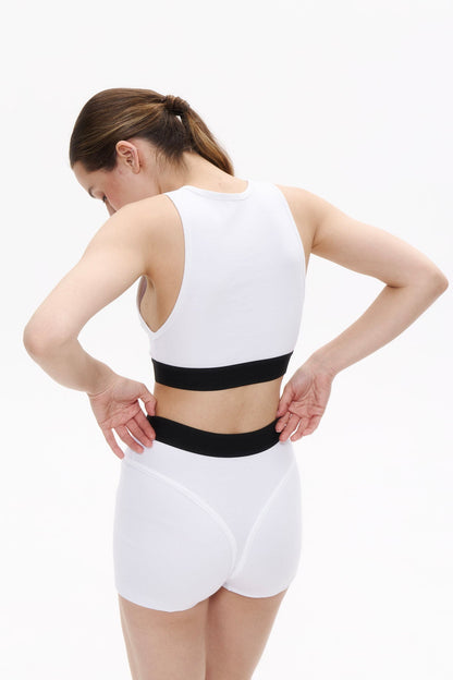 HOME SHORTS IN PURE WHITE DLNSK 