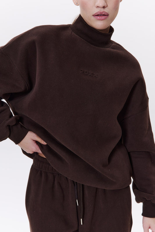 IDENTITY turtleneck in CHOCO Turtleneck DLNSK 