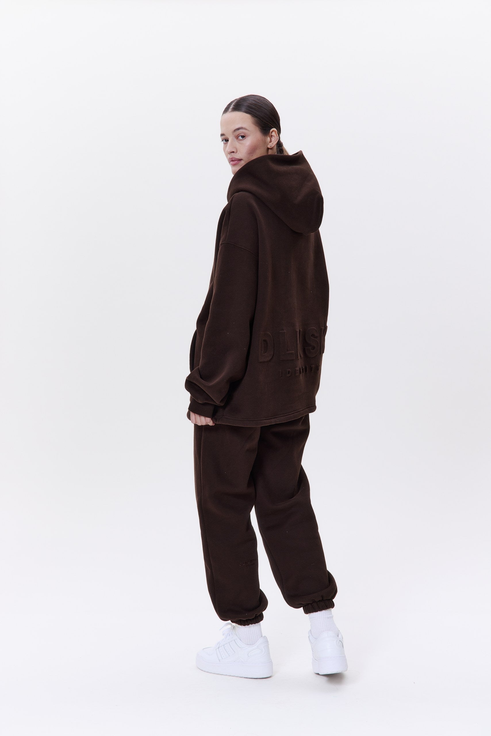 IDENTITY unisex hoodie in CHOCO Hoodie DLNSK 