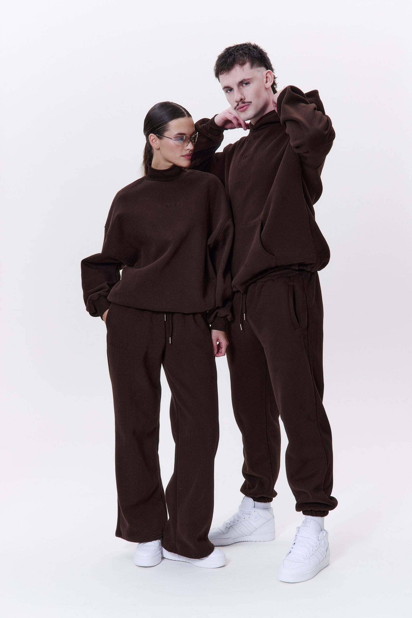IDENTITY unisex set in CHOCO DLNSK 