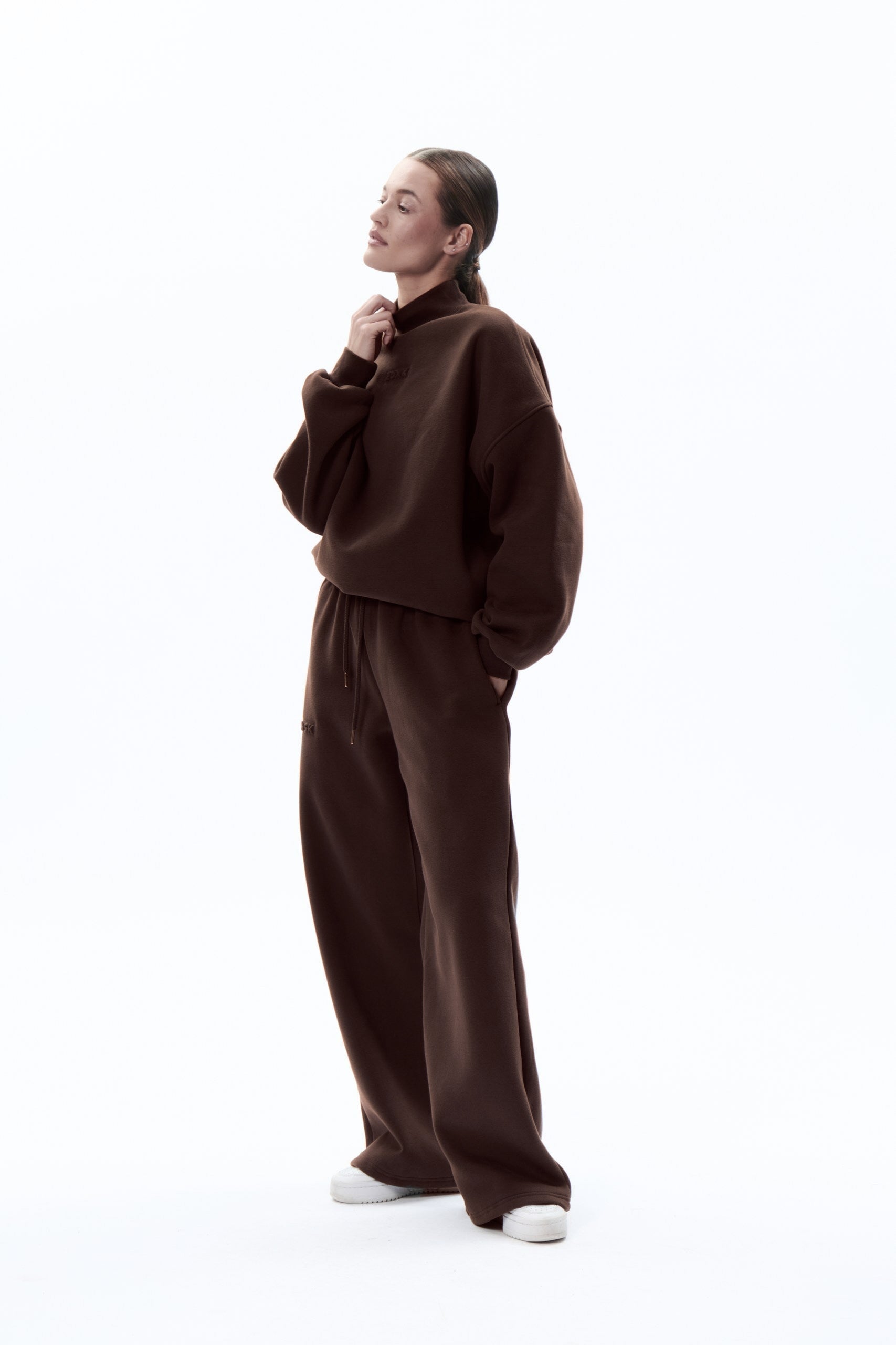 IDENTITY wide leg pants in CHOCO Wide leg pants DLNSK 