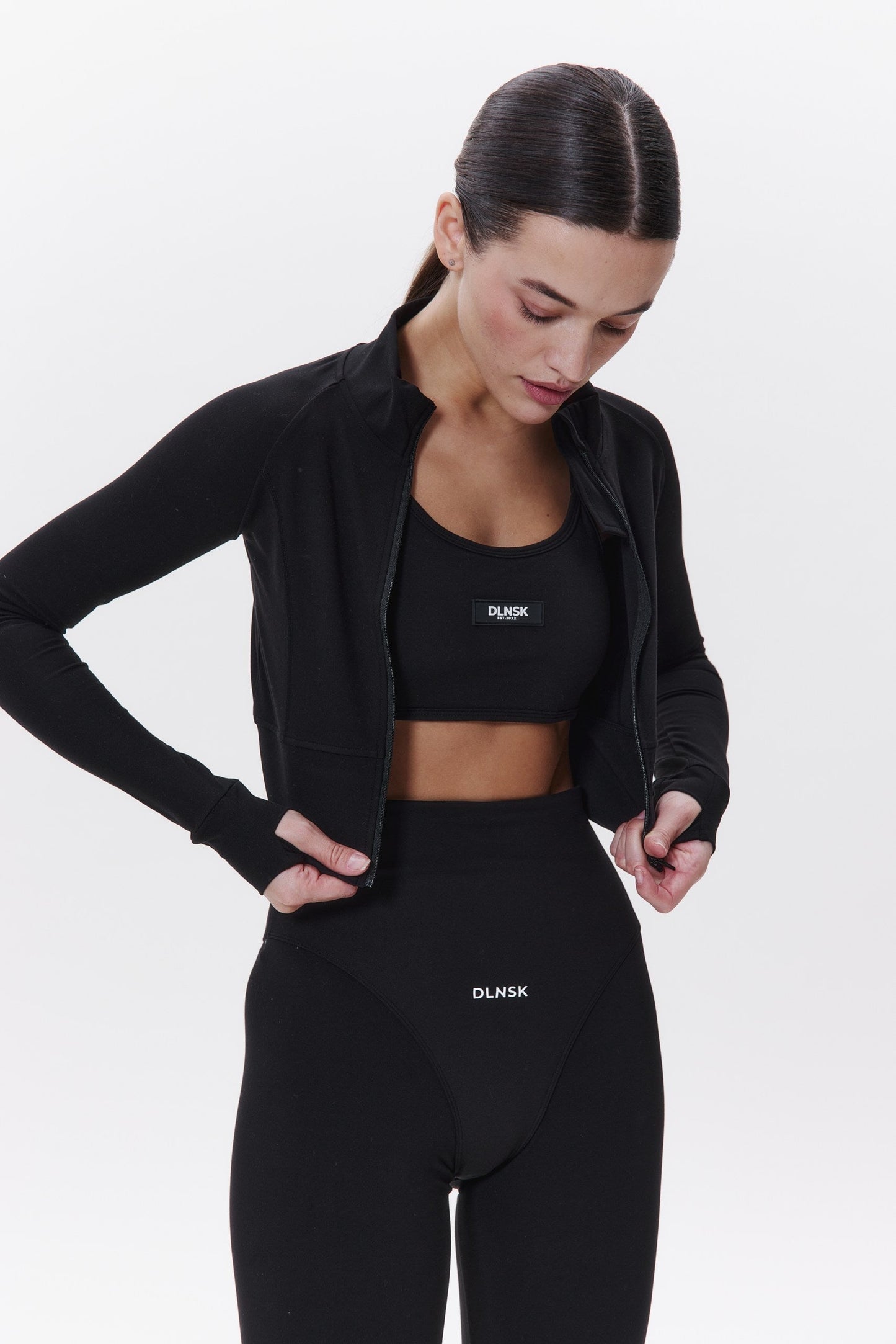 MOTION Longsleeve in BLACK DLNSK 