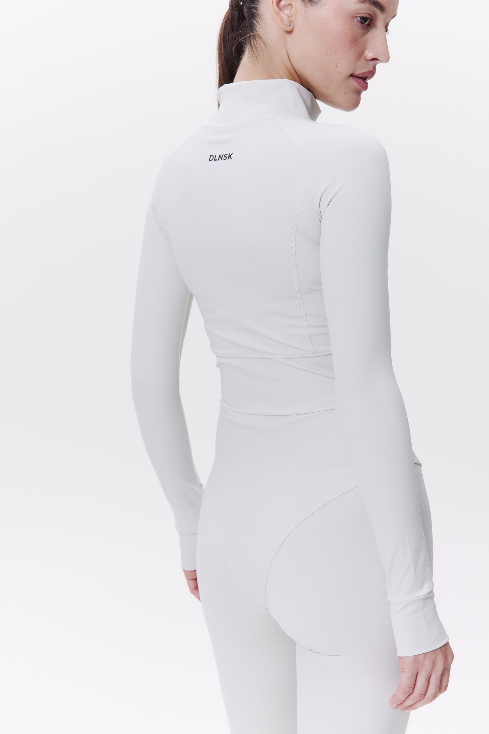 MOTION Longsleeve in BONE DLNSK 