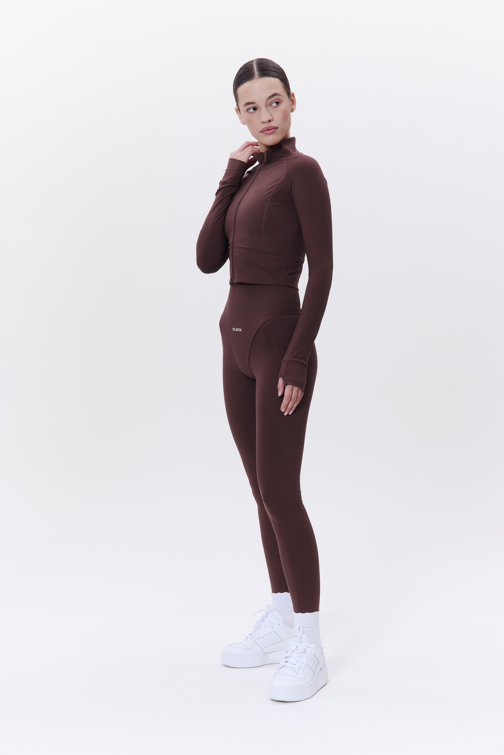 MOTION Longsleeve in CHOCO DLNSK 