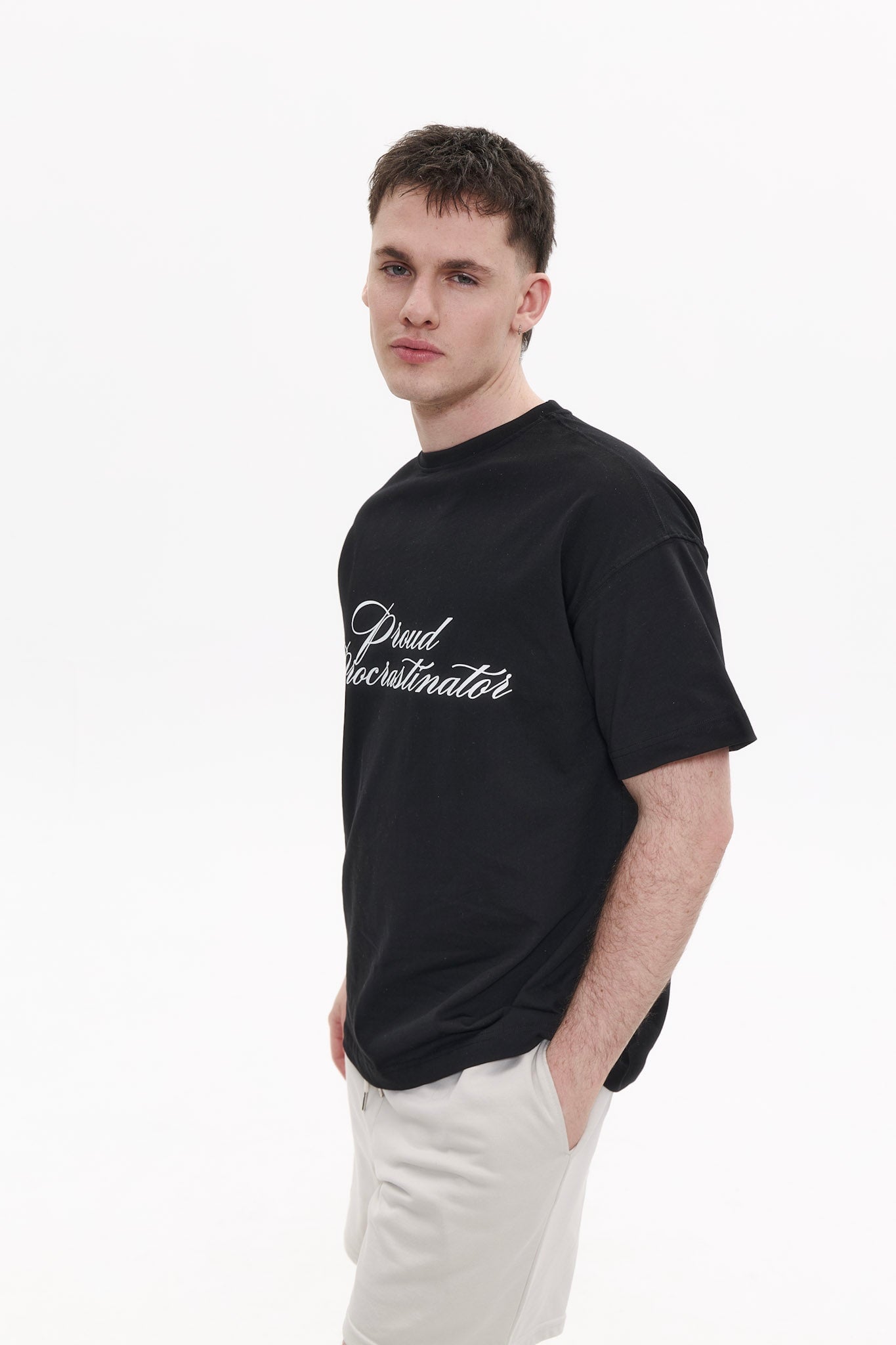 "PROUD PROCRASTINATOR" t-shirt in WASHED BLACK DLNSK 