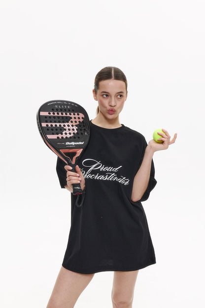 "PROUD PROCRASTINATOR" t-shirt in WASHED BLACK T-shirt DLNSK 