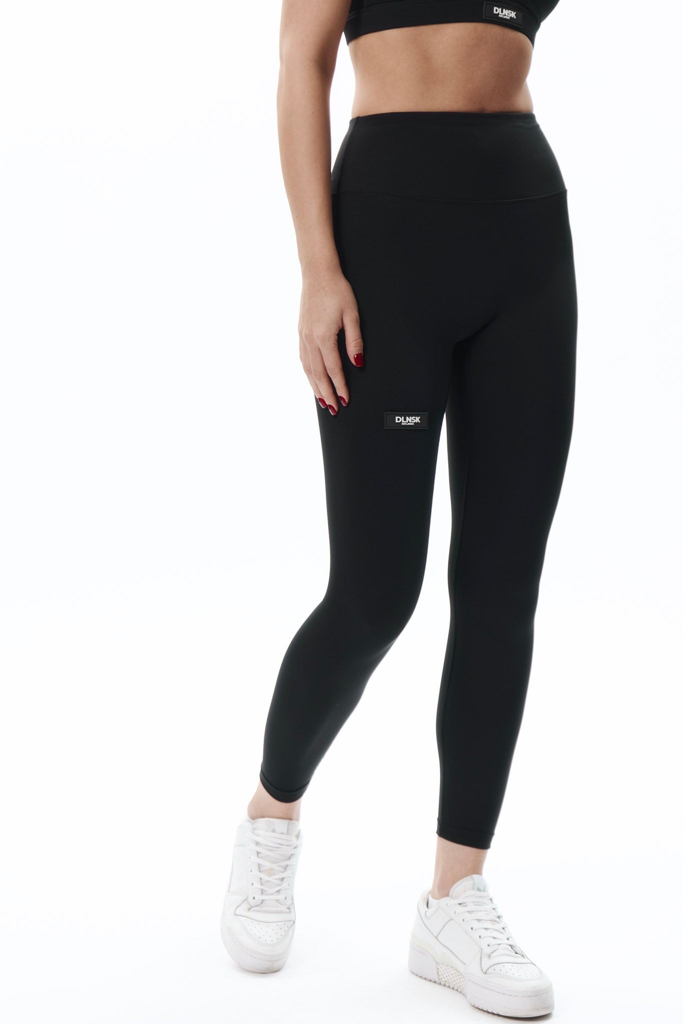 SECOND SKIN leggings in BLACK Leggings DLNSK 