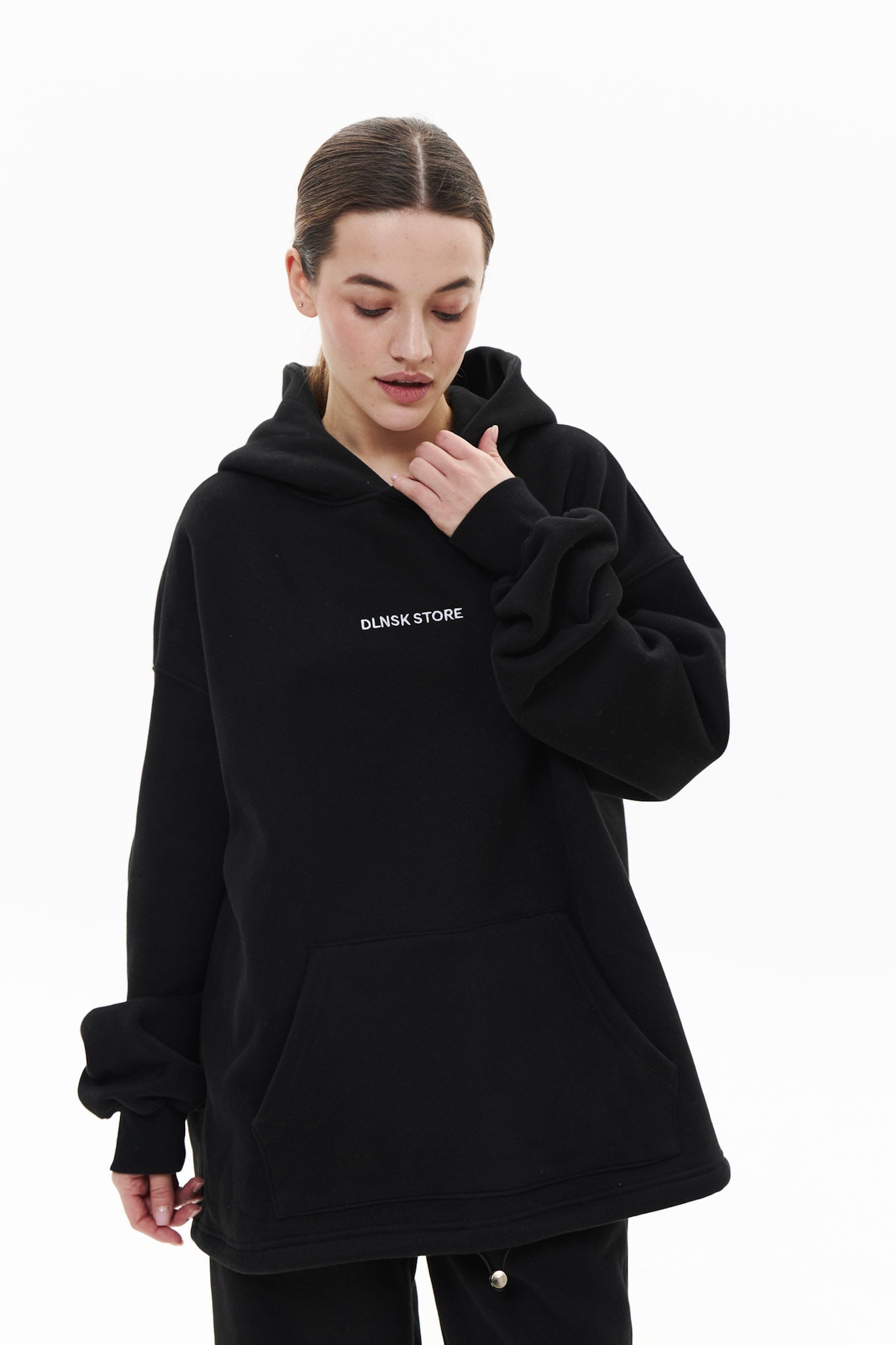 SERENITY hoodie in BLACK Hoodie DLNSK 