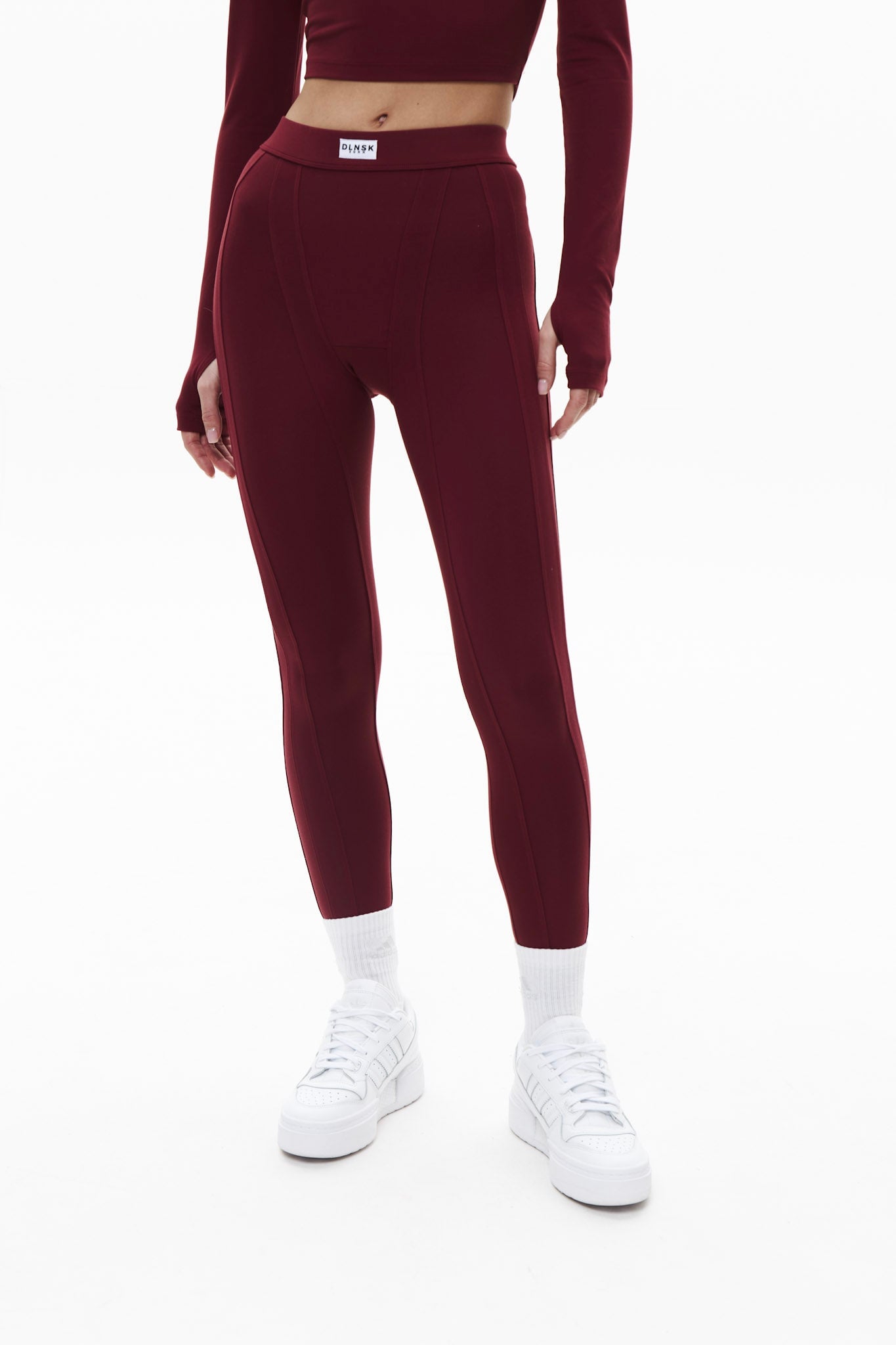 SHAPING leggings in CHERRY Leggings DLNSK 