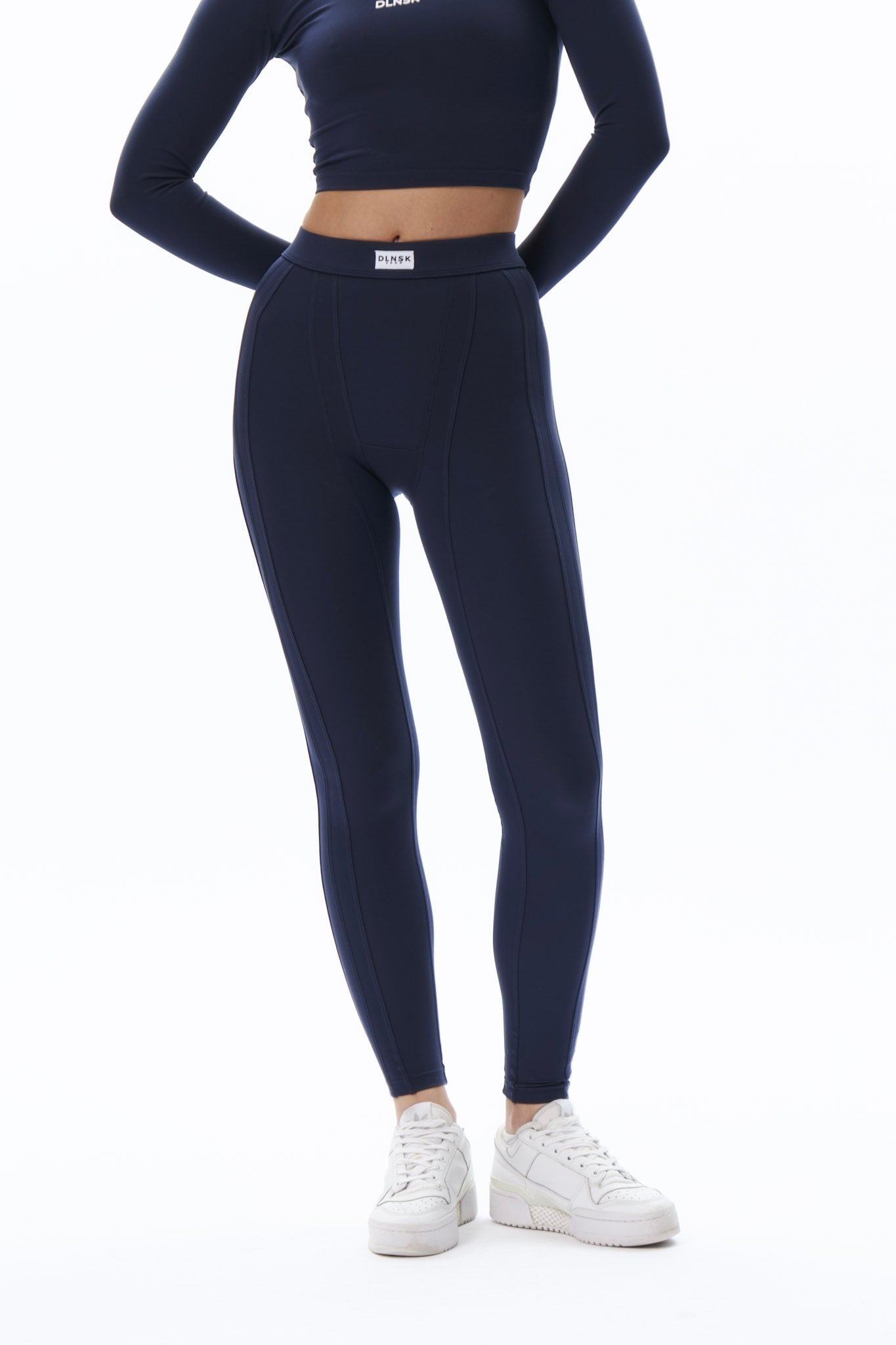 SHAPING leggings in ROYAL BLUE Leggings DLNSK 