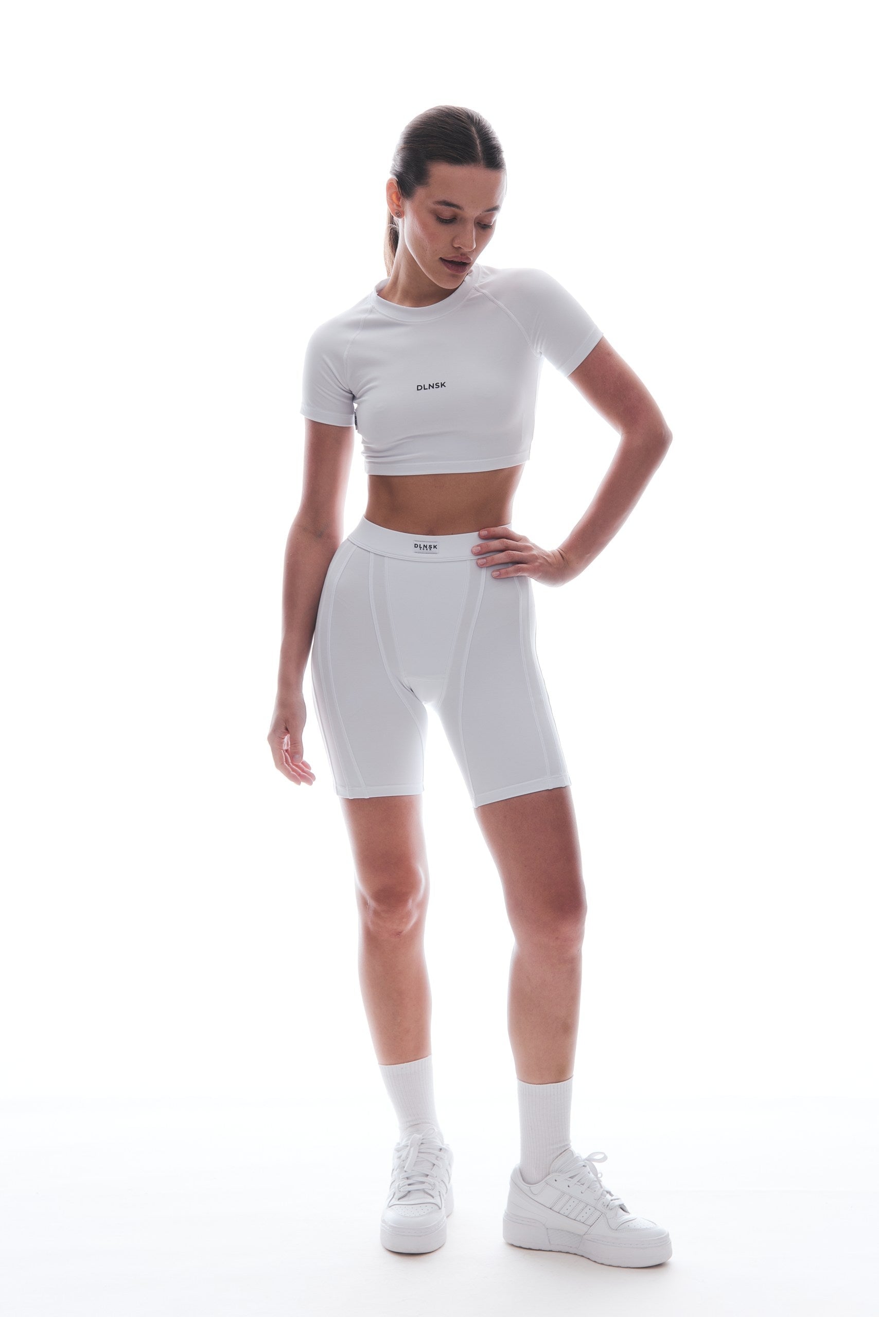 SHAPING MOTION crop top in PURE WHITE Top DLNSK 
