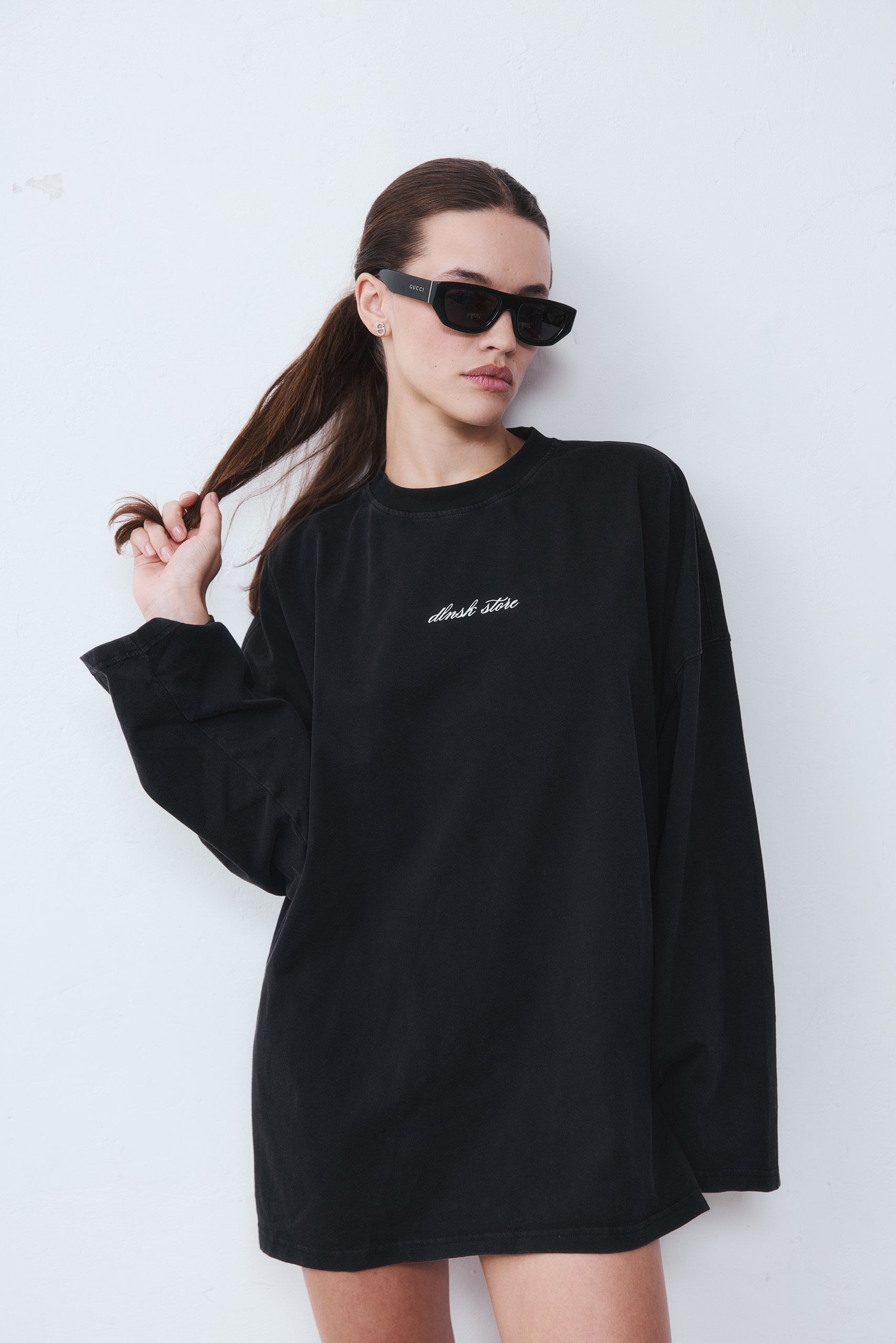 SIGNATURE longsleeve in WASHED BLACK DLNSK 