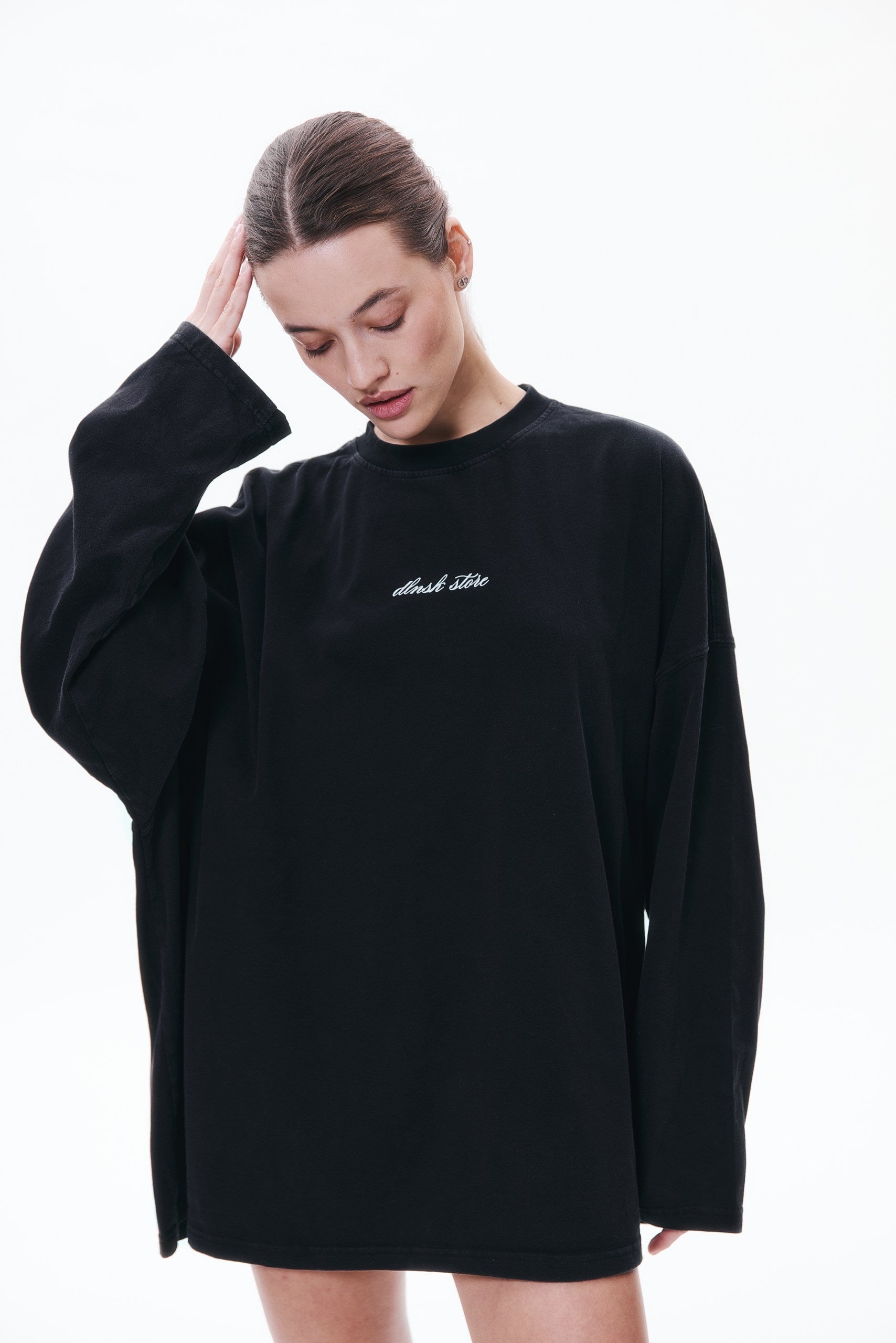 SIGNATURE longsleeve in WASHED BLACK DLNSK 