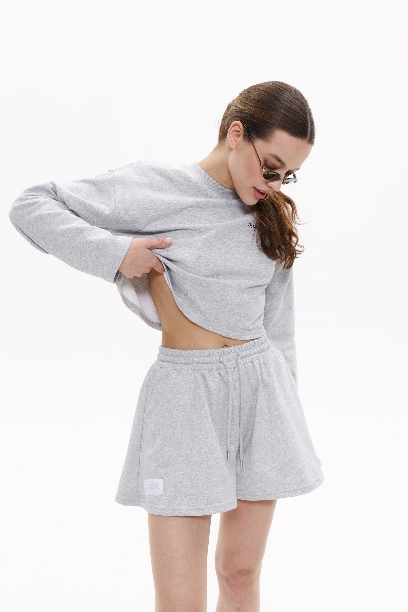 SUMMER cropped longsleeve in CRASH GREY Cropped hoodie DLNSK 