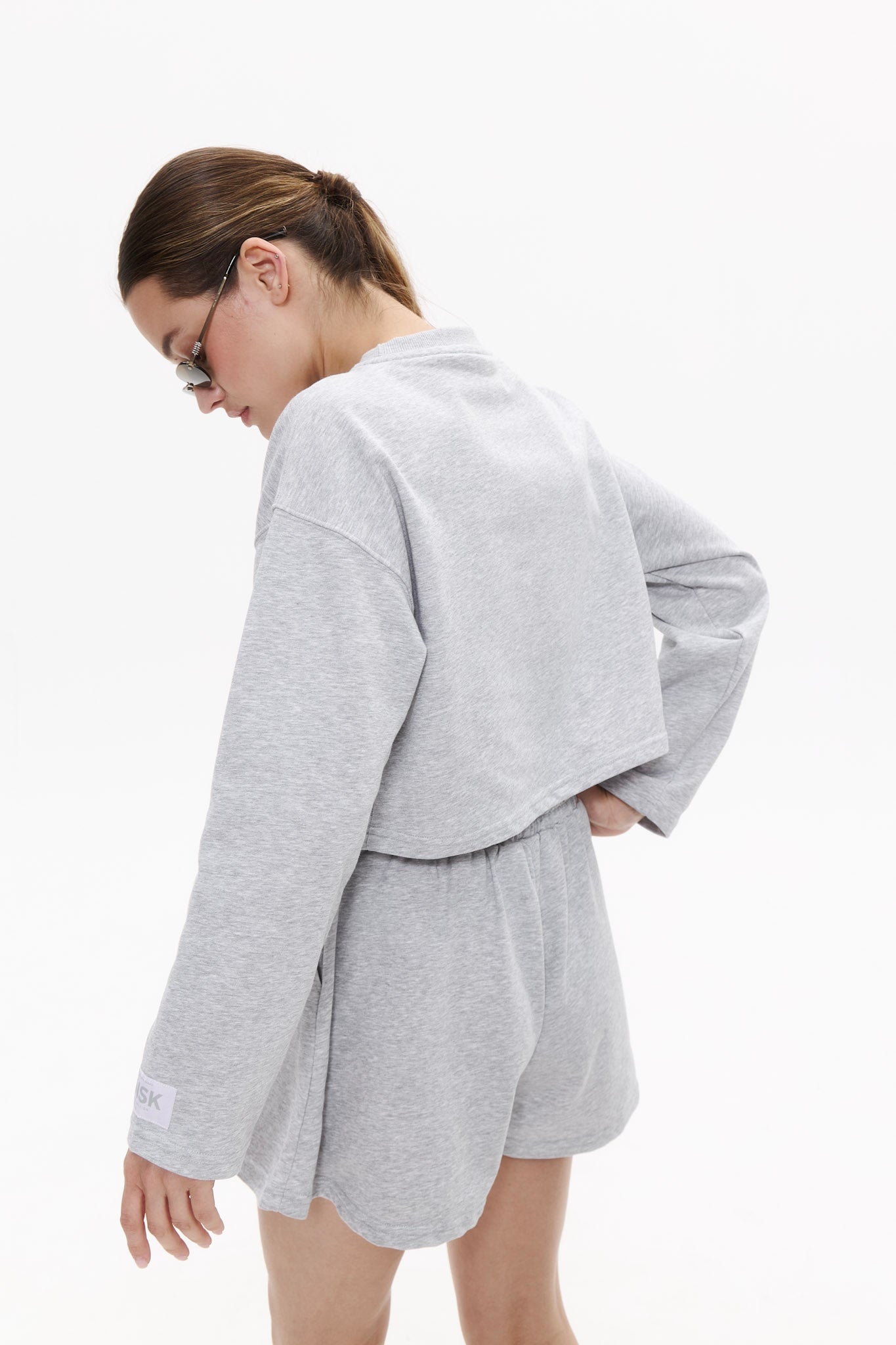 SUMMER cropped longsleeve in CRASH GREY Cropped hoodie DLNSK 