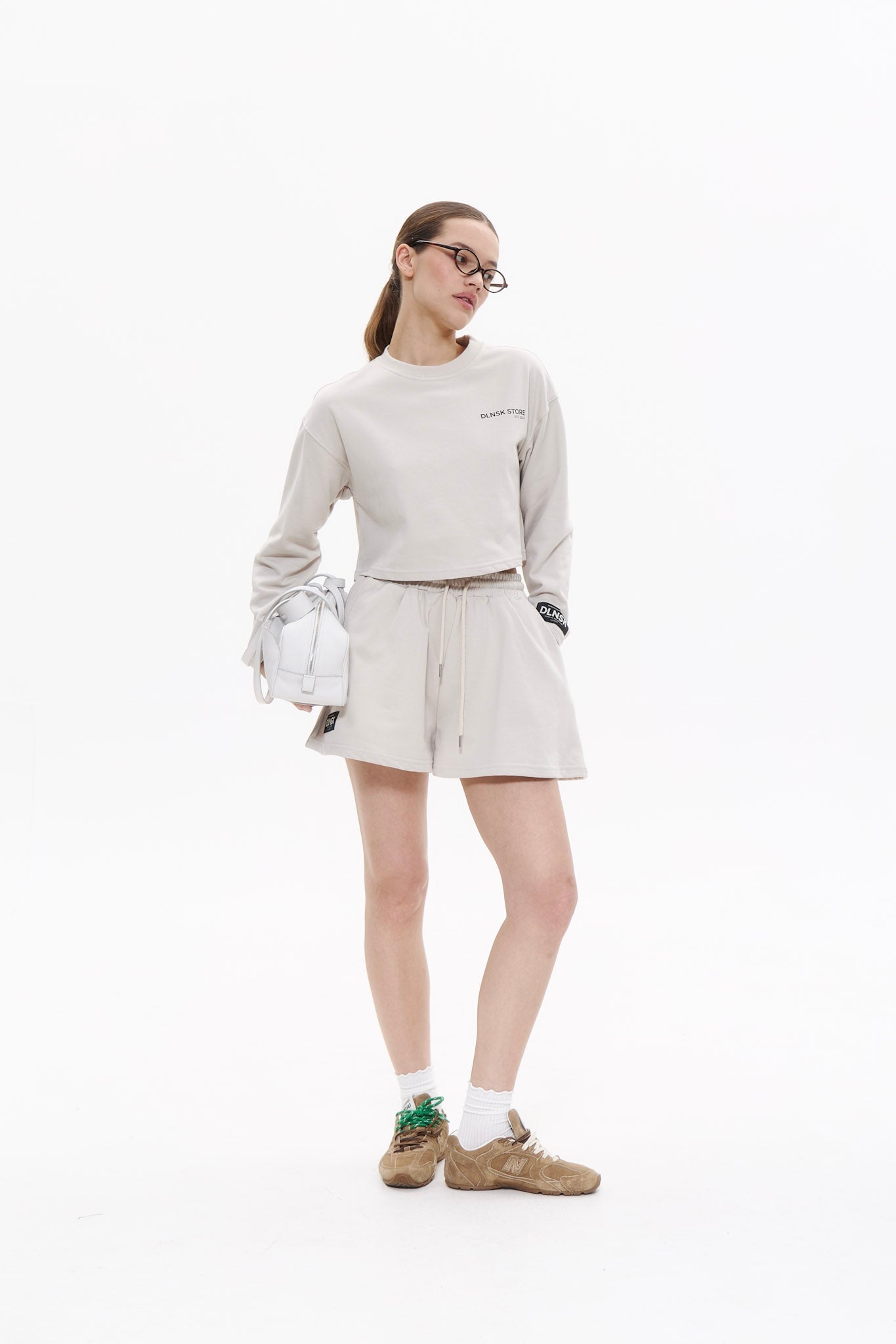 SUMMER cropped longsleeve in FOG Cropped hoodie DLNSK 