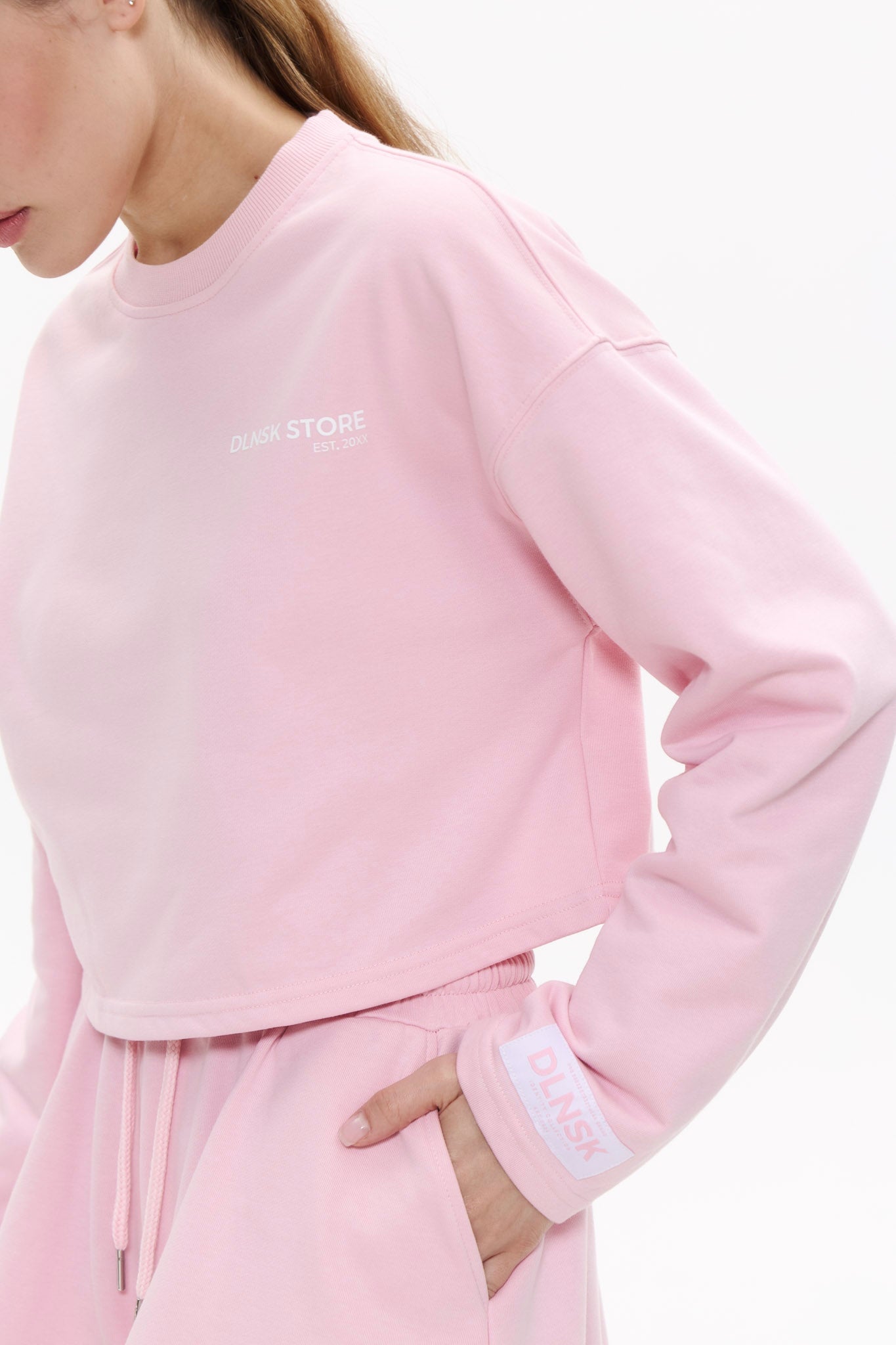 SUMMER cropped longsleeve in MARSHMALLOW PINK Cropped hoodie DLNSK 