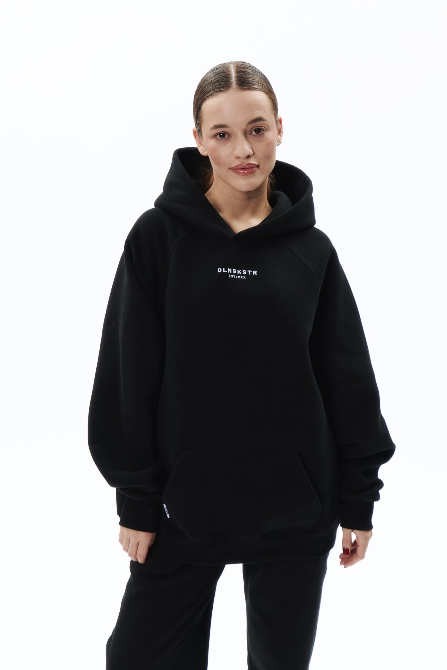 TRVL CLB base hoodie in BLACK Hoodie DLNSK 