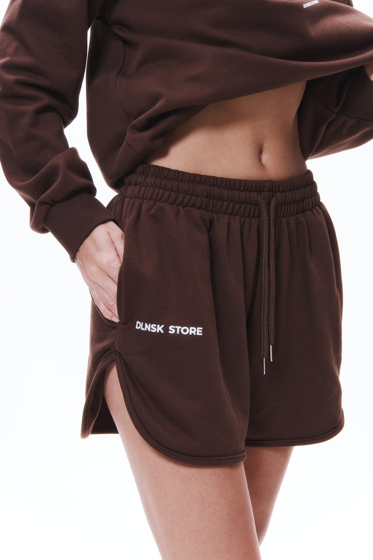 VACATION shorts in CHOCO DLNSK 