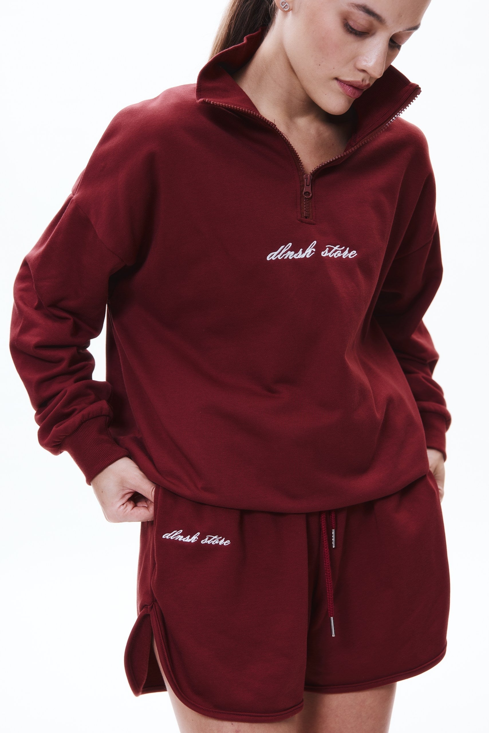 VACATION shorts in RED WINE DLNSK 