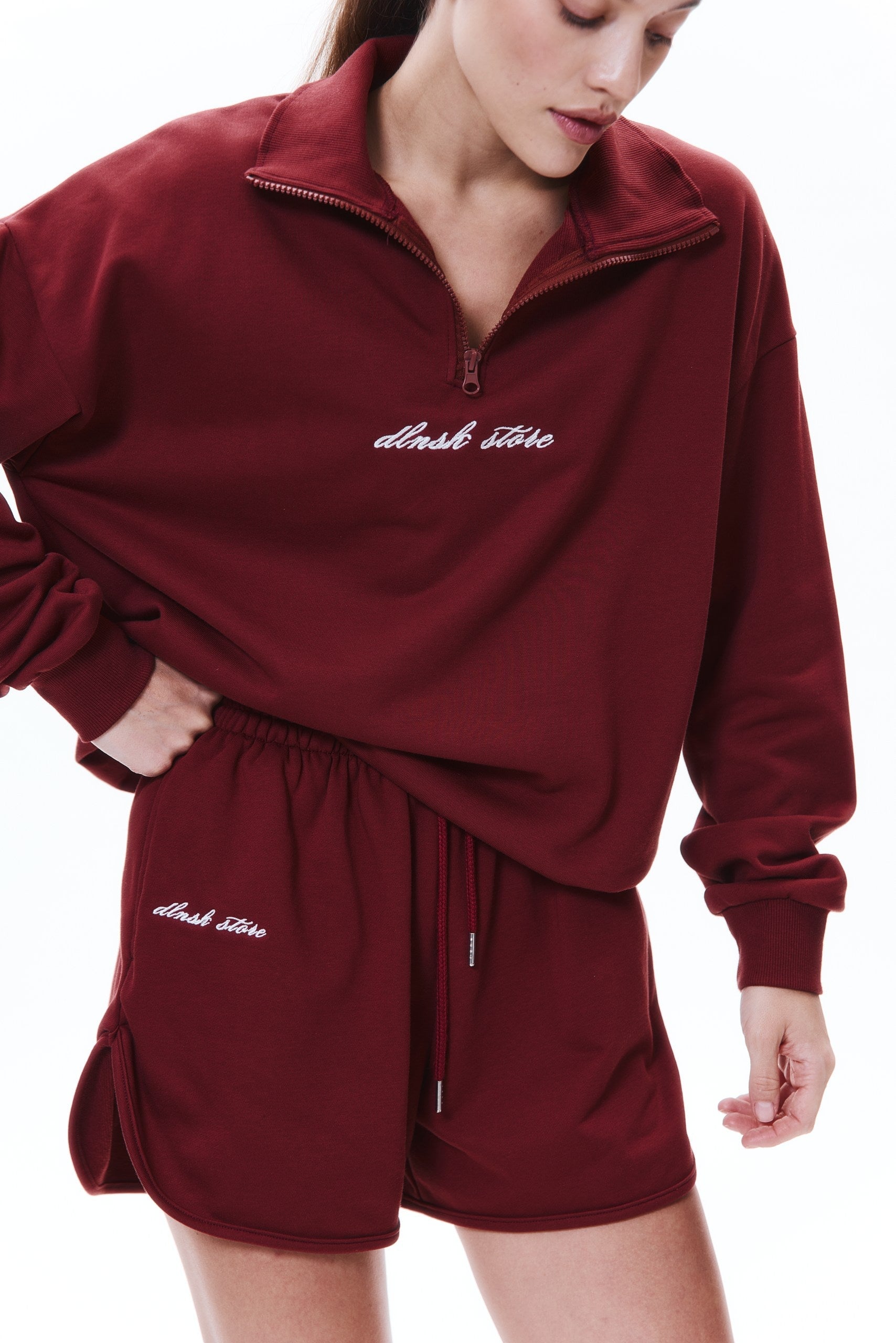 VACATION shorts in RED WINE DLNSK 