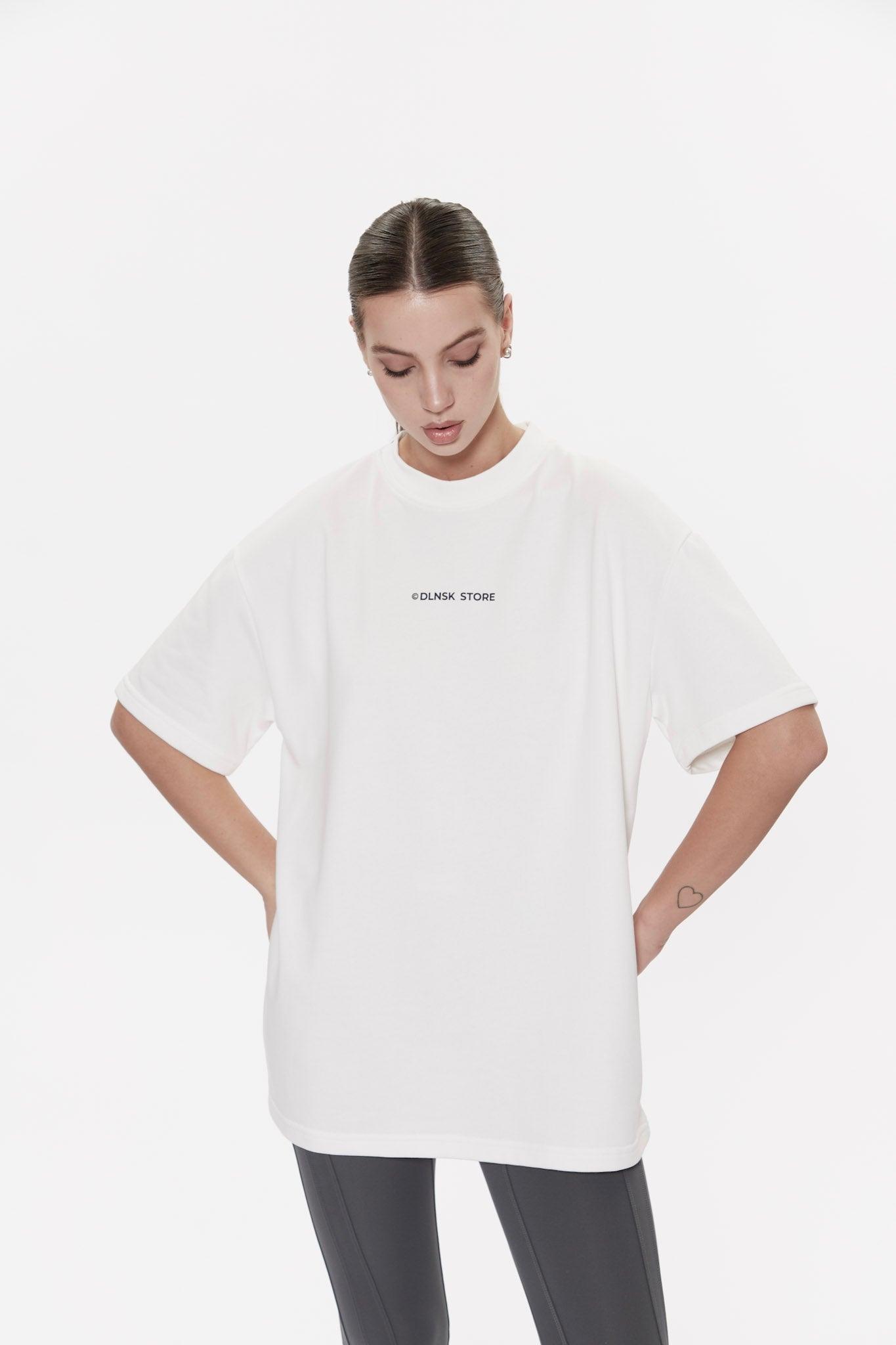 BASE T-SHIRT in CLOUDY WHITE DLNSK